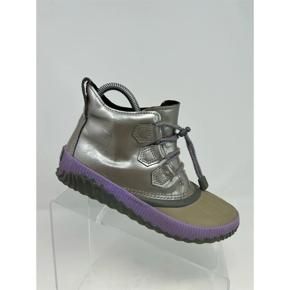 SOREL Out N About Plus Duck Boots Girls Silver Gray Purple Trim Waterproof 4